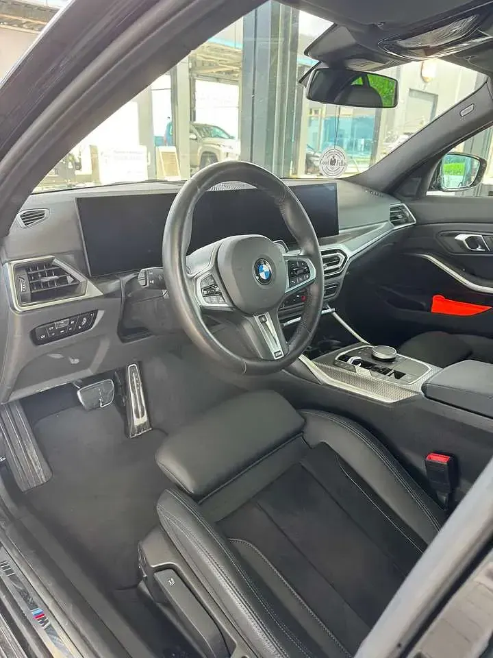 Gebraucht BMW 330 Performance 245 PS (180 kW) 2024 Schwarz Limousine