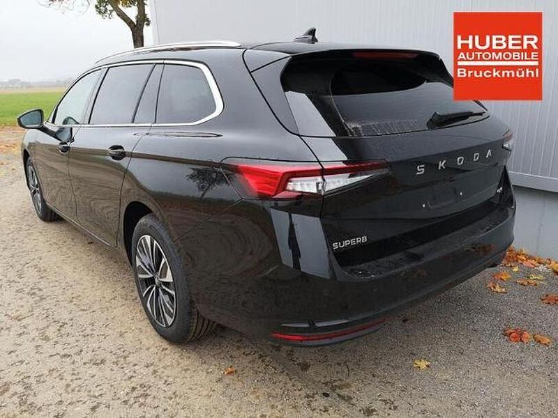 Neu Skoda Superb Selection 193 PS (141 kW) 2025 Andere Kombi