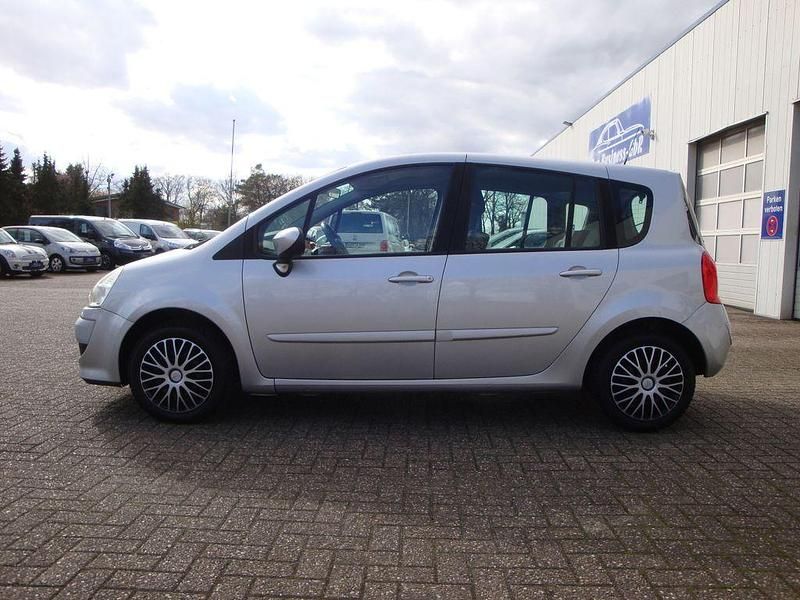 Gebraucht Renault Grand Modus Dynamique 75 PS (55 kW) 2008 Silber Van / Kleinbus