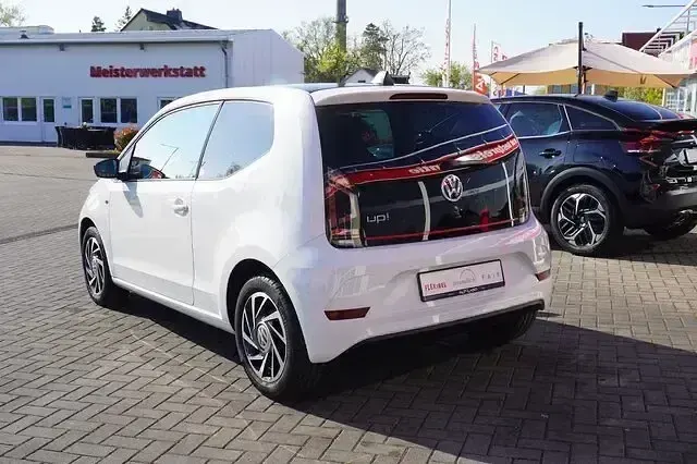 Second-hand VW up! Join 75 CP (55 kW) 2018 Alb Hatchback