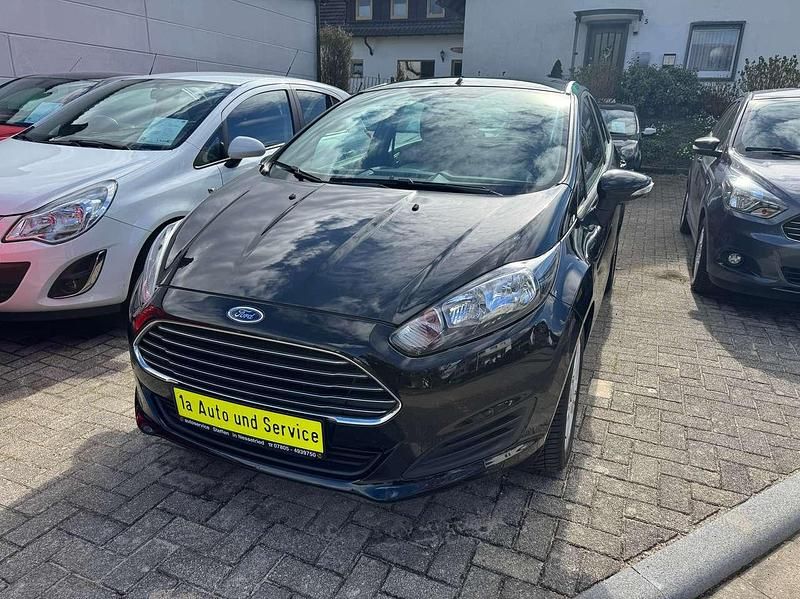 Gebraucht Ford Fiesta Trend 82 PS (60 kW) 2014 Schwarz Kleinwagen