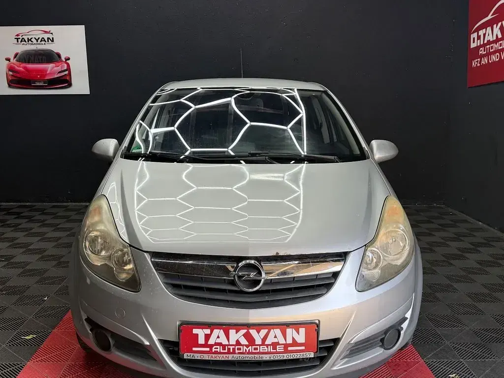 Gebraucht Opel Corsa Innovation 87 PS (63 kW) 2010 Silber Kleinwagen