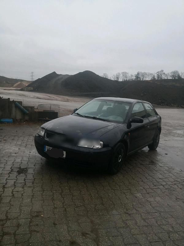 Gebraucht Audi A3 102 PS (75 kW) 1999 Blau Kleinwagen