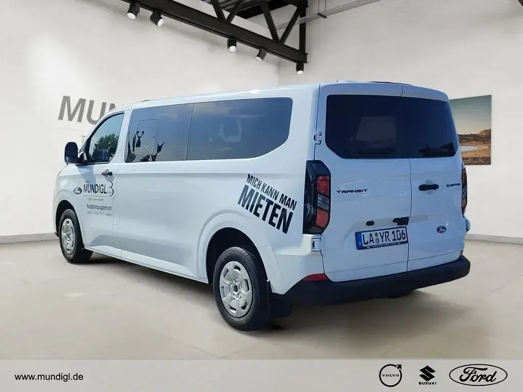 Gebraucht Ford Transit Custom 136 PS (100 kW) 2025 Weiss Van