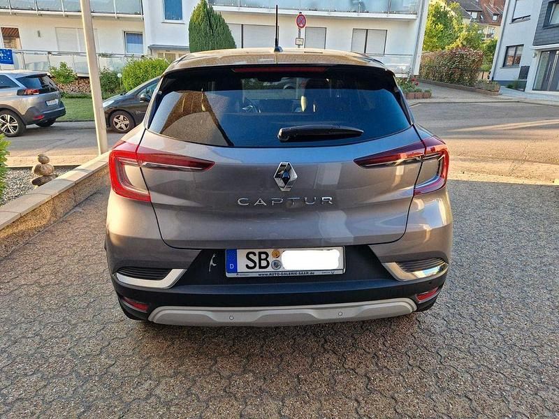 Gebraucht Renault Captur Intens 101 PS (74 kW) 2020 Grau SUV