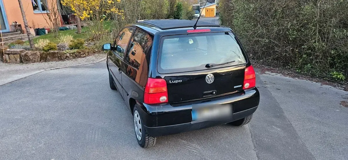 Second-hand VW Lupo 60 CP (44 kW) 2002 Negru Hatchback