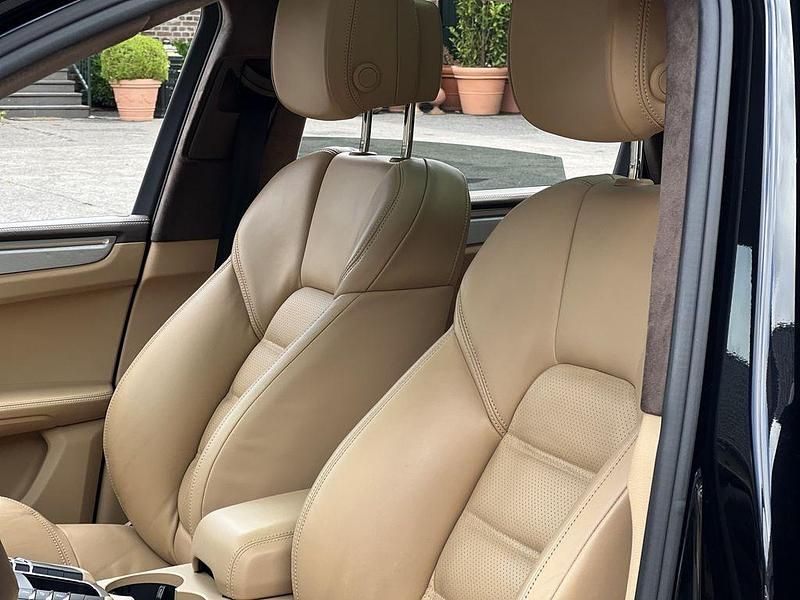 Gebraucht Porsche Macan Turbo 400 PS (294 kW) 2016 Schwarz SUV