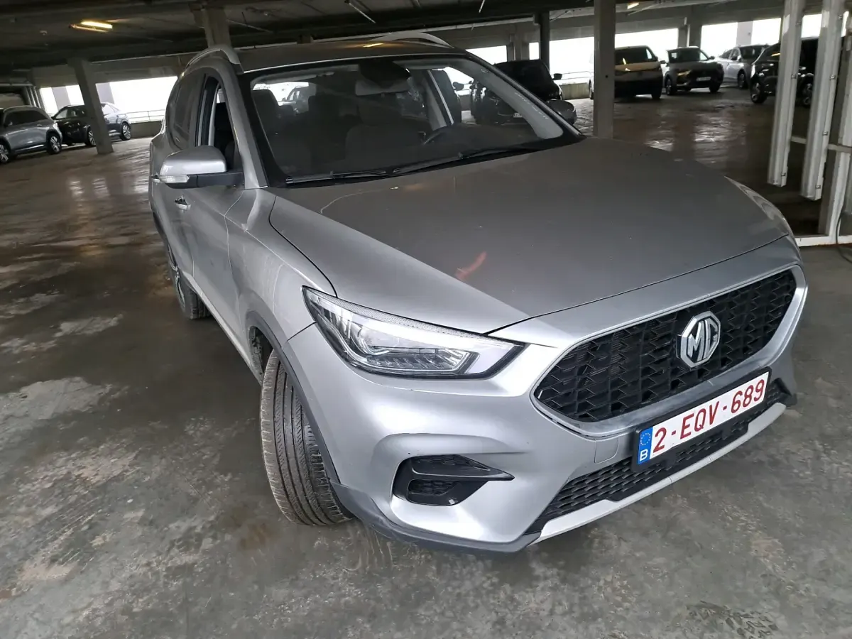 Gebraucht MG ZS Comfort 106 PS (77 kW) 2023 Silber (cosmic silver) SUV