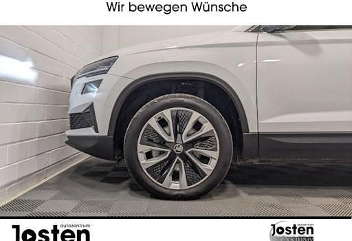 Gebraucht Skoda Karoq Selection 150 PS (110 kW) 2024 Weiß SUV