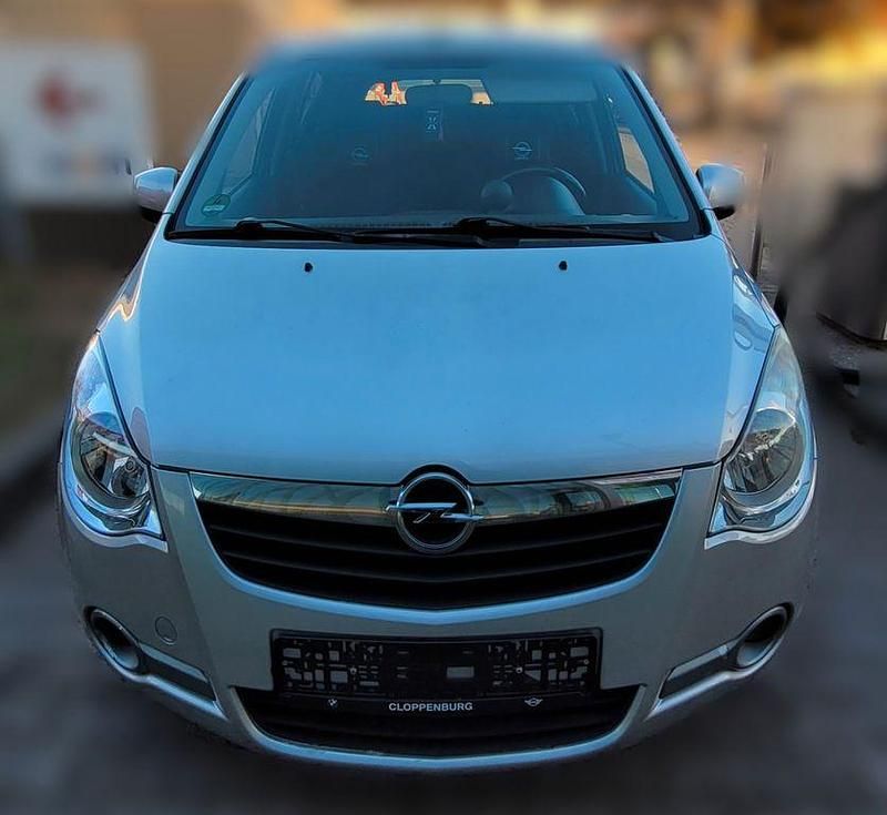 Silber Gebraucht 2009 Opel Agila Edition Limousine | 2.799 € (Etwas zu teuer) - Bild 1/4
