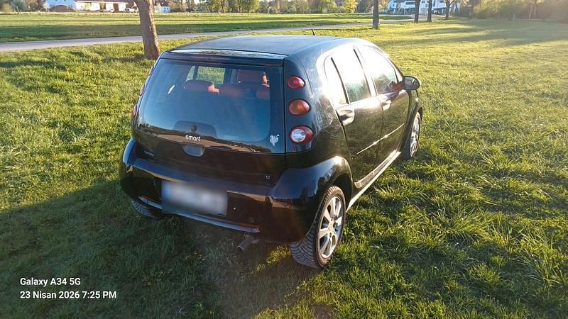 Second-hand Smart ForFour 75 CP (55 kW) 2004 Negru Hatchback