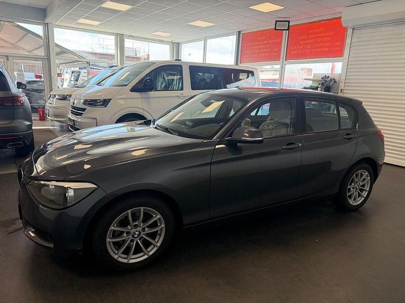 Gebraucht BMW 118 Advantage 143 PS (105 kW) 2014 Grau Kleinwagen