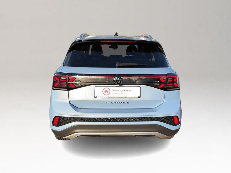 Neu VW T-Cross R-line 116 PS (85 kW) 2025 Blau SUV