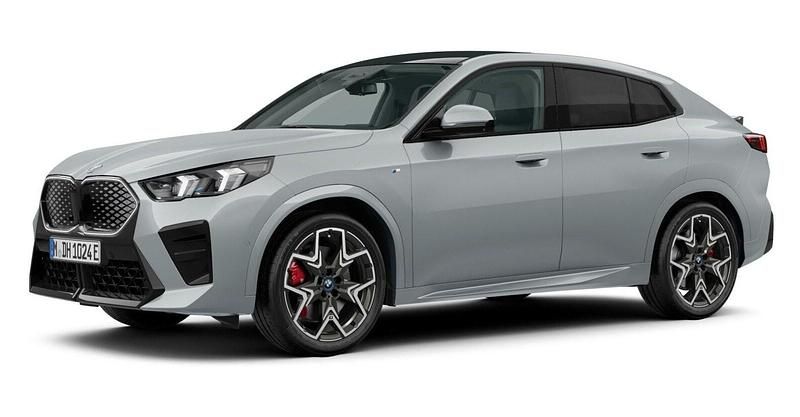 Grau Gebraucht 2024 BMW iX2 Comfort Edition SUV | 53.943 € (Fairer Preis) - Bild 1/4