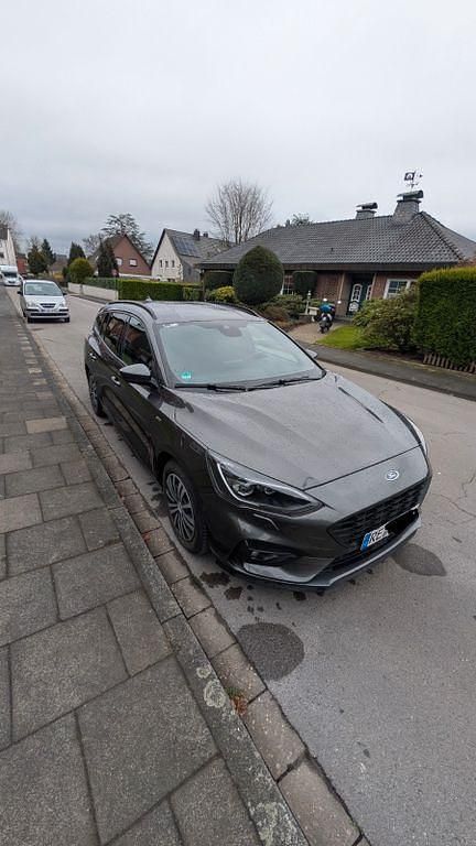 Gebraucht Ford Focus ST-Line 182 PS (133 kW) 2019 Grau Limousine