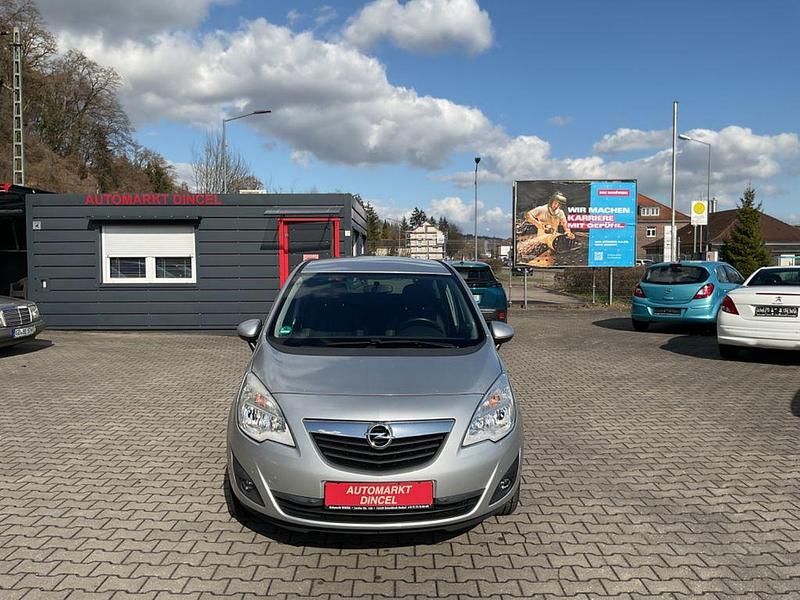 Gebraucht Opel Meriva 120 PS (88 kW) 2012 Silber Van / Kleinbus