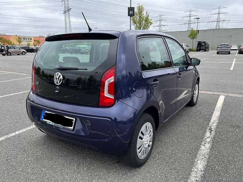Second-hand VW up! 60 CP (44 kW) 2016 Albastru Hatchback