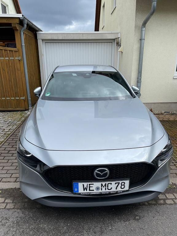 Gebraucht Mazda 3 122 PS (89 kW) 2023 Silber Limousine