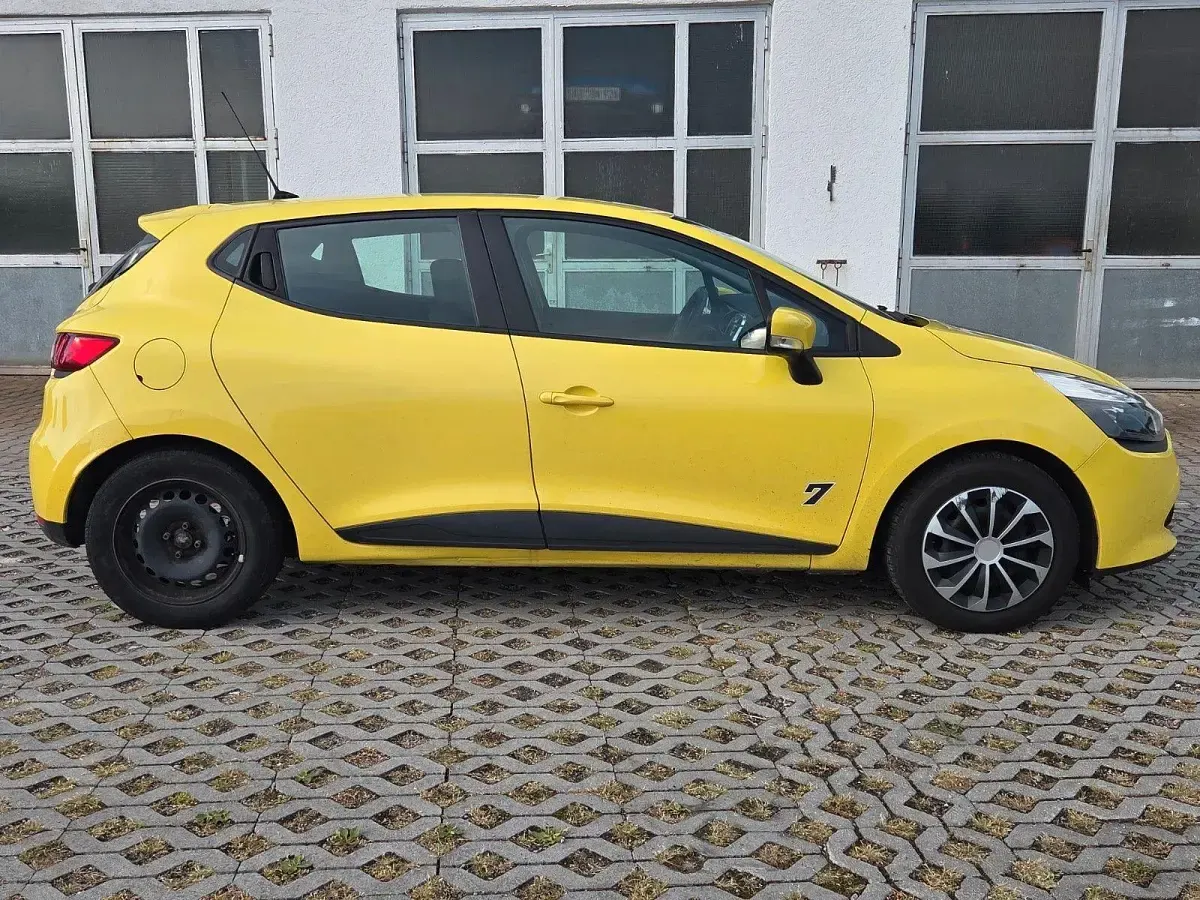 Gebraucht Renault Clio IV Expression 73 PS (53 kW) 2013 Gelb Limousine