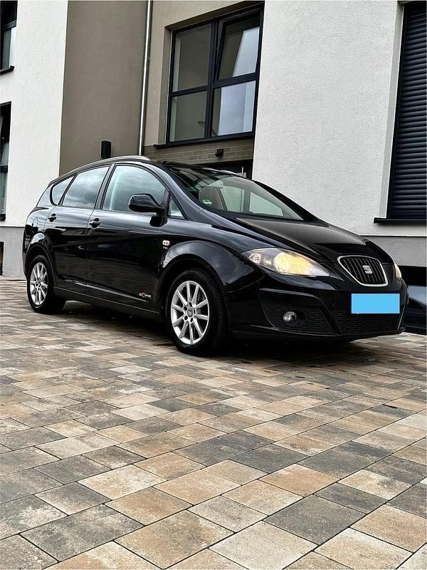 Schwarz Gebraucht 2013 Seat Altea XL Van / Kleinbus | 5.350 € (Guter Preis) - Bild 1/4