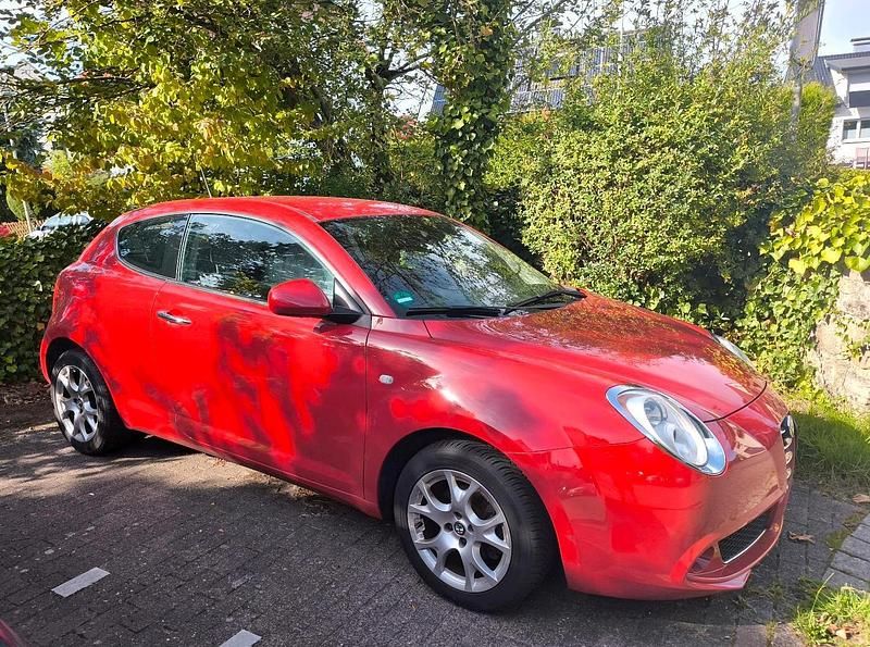 Rot Gebraucht 2009 Alfa Romeo MiTo Kleinwagen | 5.999 € (Teuer) - Bild 1/4