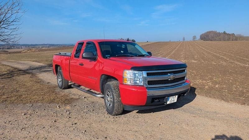 Gebraucht Chevrolet Silverado 320 PS (235 kW) 2007 Rot SUV