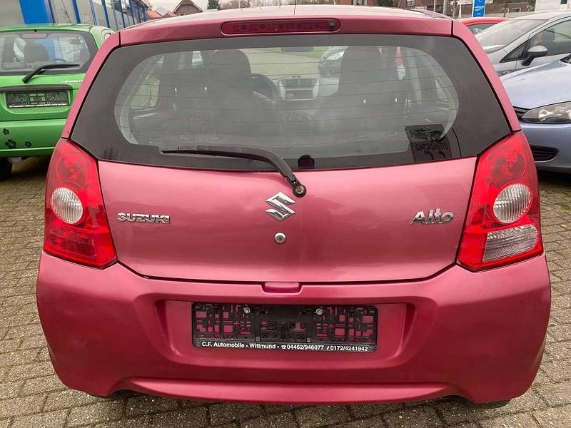 Gebraucht Suzuki Alto Basic 68 PS (50 kW) 2010 Rosa Kleinwagen