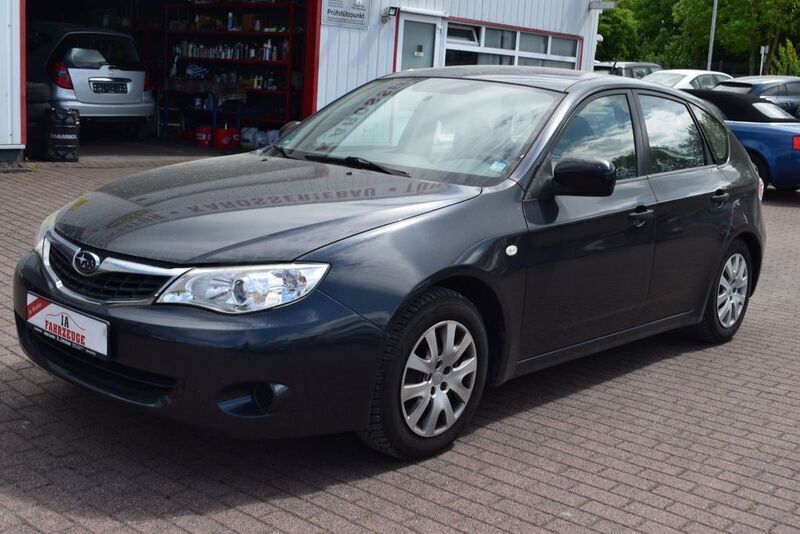 Grau Gebraucht 2009 Subaru Impreza Active Limousine | 1.990 € (Guter Preis) - Bild 1/4
