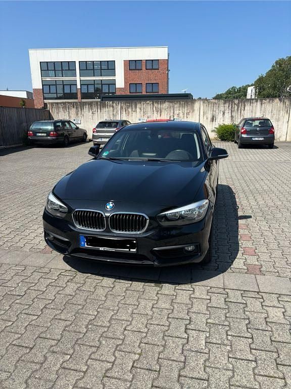Schwarz Gebraucht 2016 BMW 118 Advantage Kleinwagen | 9.500 € (Guter Preis) - Bild 1/4