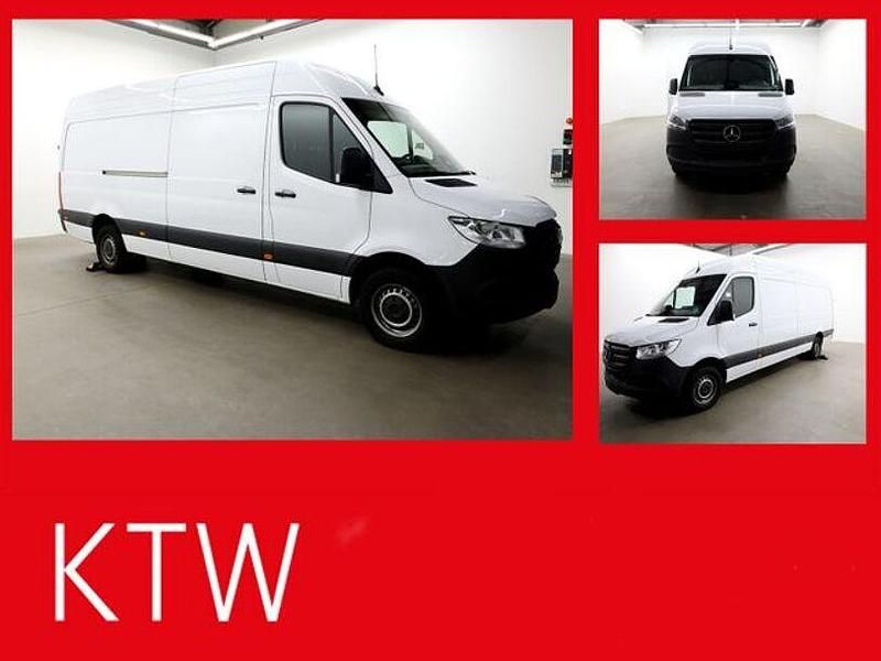 Gebraucht Mercedes Sprinter 170 PS (125 kW) 2025 Arktikweiss Van