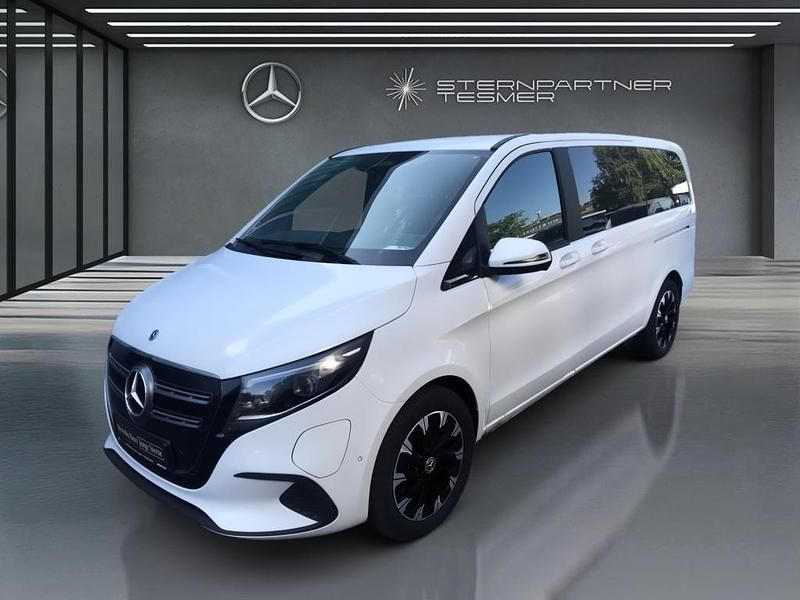 Weiß Gebraucht 2024 Mercedes EQV300 Van / Kleinbus | 57.800 € - Bild 1/3