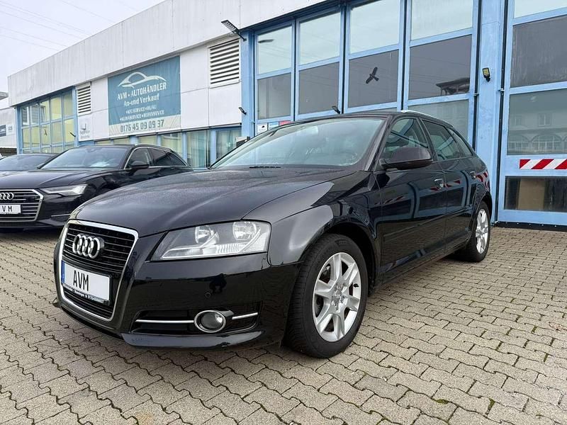 Phantomschwarz Gebraucht 2012 Audi A3 Sportback Attraction Kleinwagen | 7.900 € (Fairer Preis) - Bild 1/4