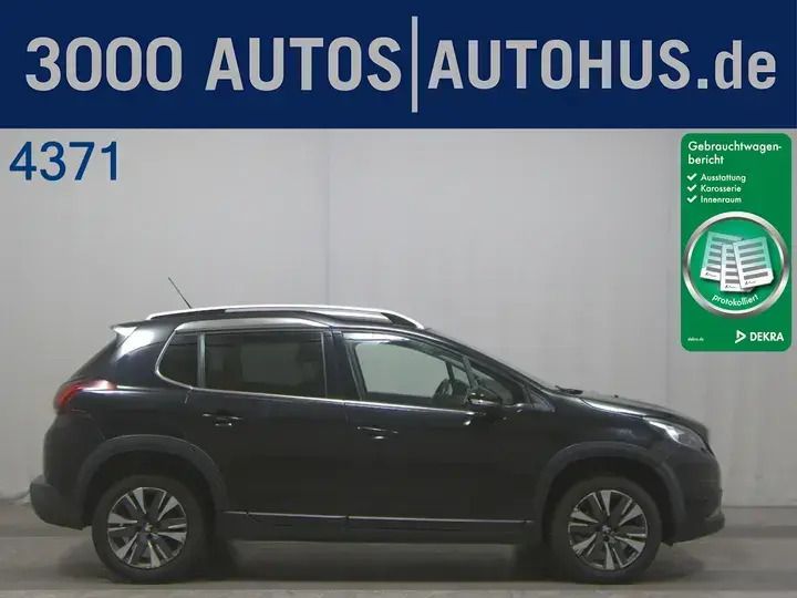Lack weiss perlglänzend/metall Gebraucht 2019 Peugeot 2008 Allure SUV | 12.497 € (Guter Preis) - Bild 1/2
