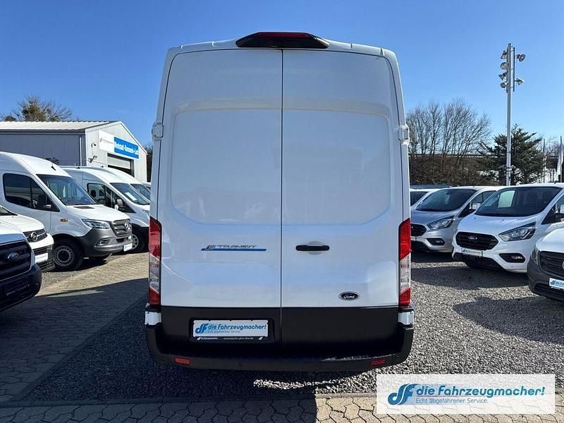 Gebraucht Ford Transit Trend 135 kW (184 PS) 2022 Frostweiß Van / Kleinbus