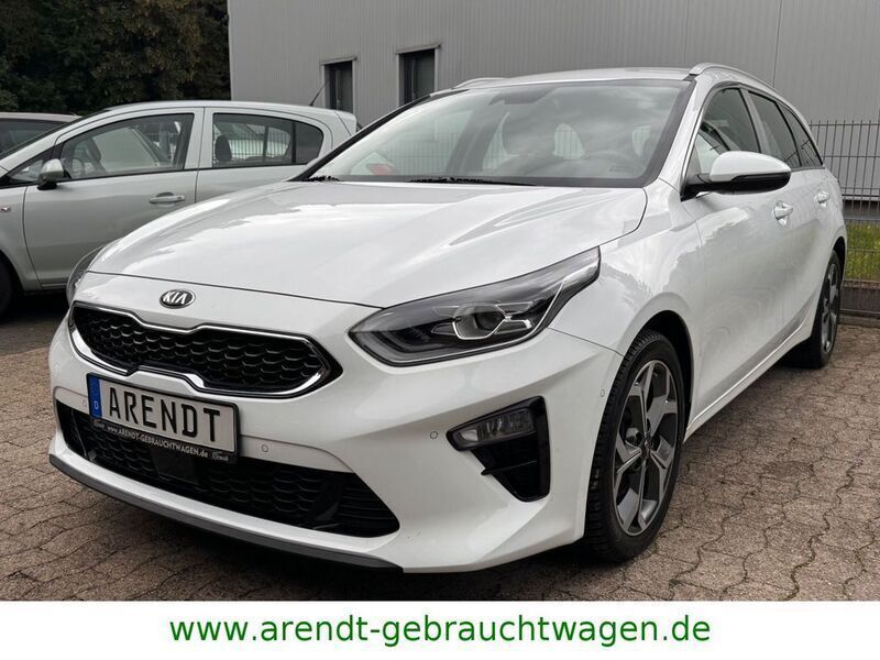 Weiß Gebraucht 2021 Kia Ceed Kombi | 19.990 € (Fairer Preis) - Bild 1/4