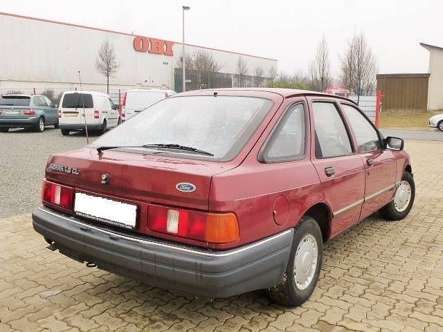 Gebraucht Ford Sierra 90 PS (66 kW) 1988 Rot Limousine