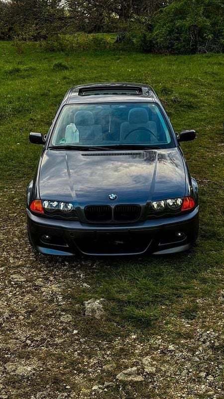 Grau Gebraucht 1998 BMW 320 M Sport Limousine | 3.000 € (Guter Preis) - Bild 1/4