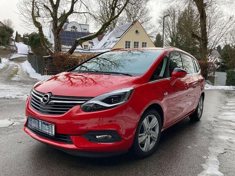 Rot Gebraucht 2017 Opel Zafira Tourer Van / Kleinbus | 14.400 € (Superpreis) - Bild 1/4