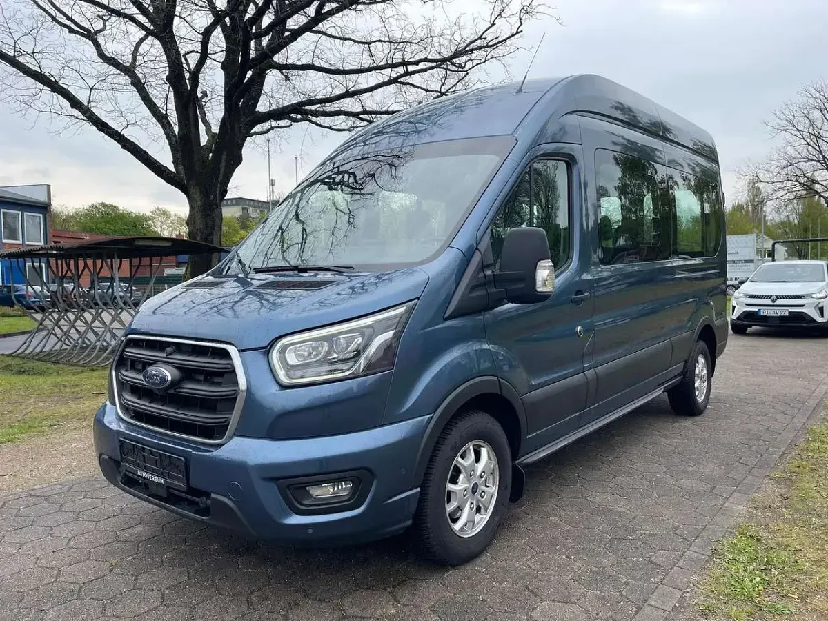 Gebraucht Ford Transit Trend 170 PS (125 kW) 2022 Blau Van / Kleinbus
