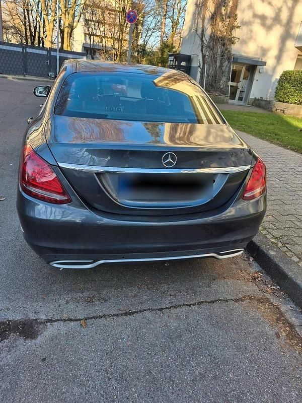 Gebraucht Mercedes C180 147 PS (108 kW) 2014 Grau Limousine