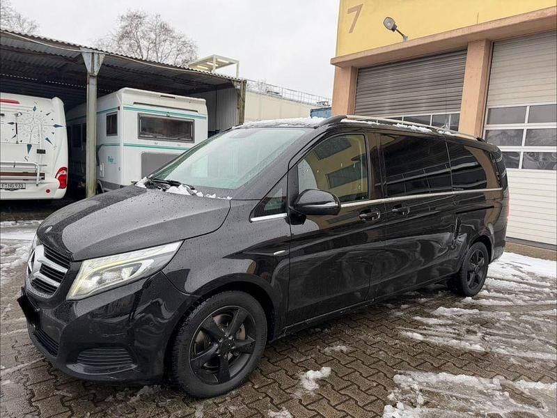 Gebraucht Mercedes V250 Avantgarde 190 PS (139 kW) 2017 Schwarz Van / Kleinbus