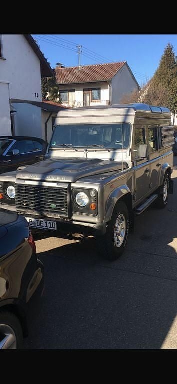 Gebraucht Land Rover Defender 122 PS (89 kW) 2010 Grau Kombi