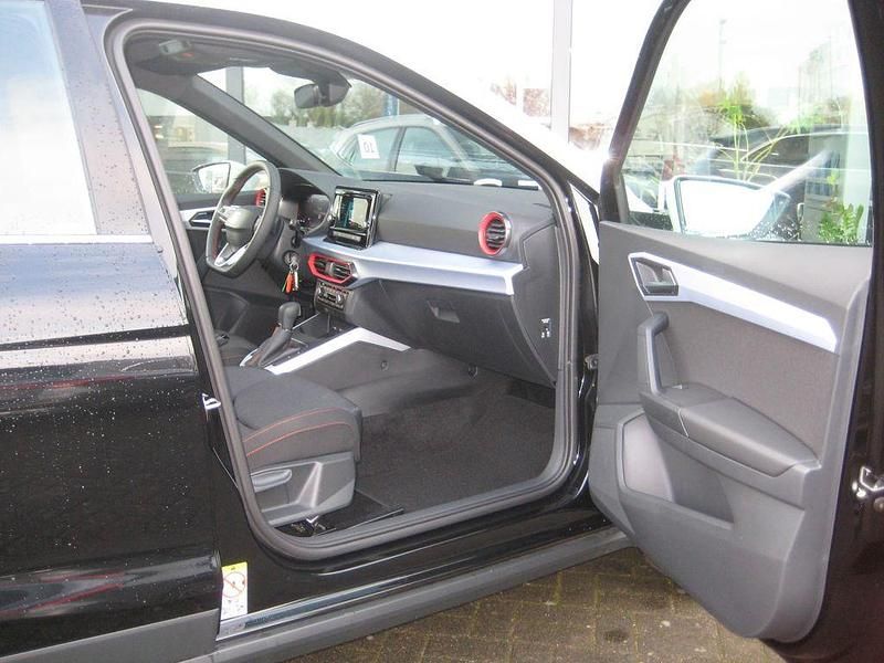 Neu Seat Arona FR 116 PS (85 kW) 2025 Schwarz SUV