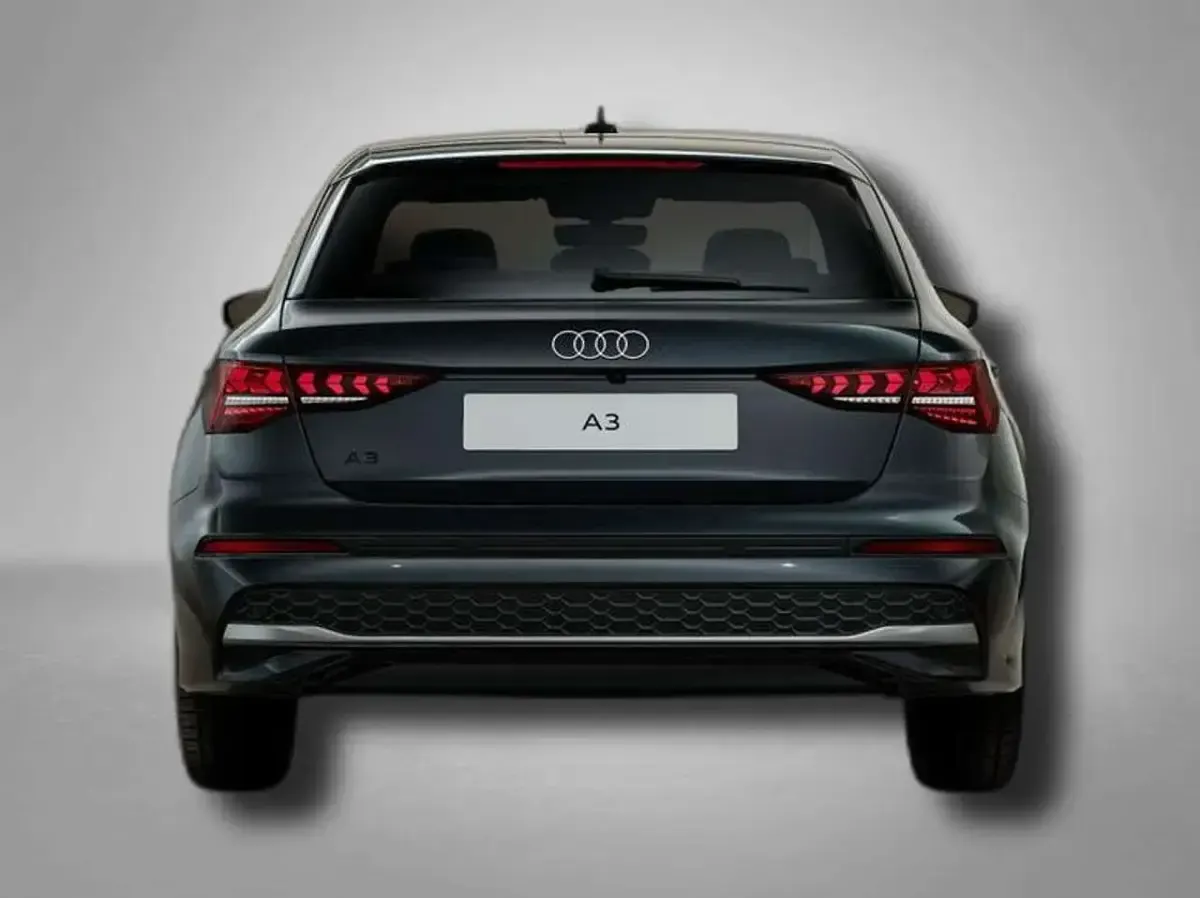 Neu Audi A3 116 PS (85 kW) 2026 Mythosschwarz metallic Limousine