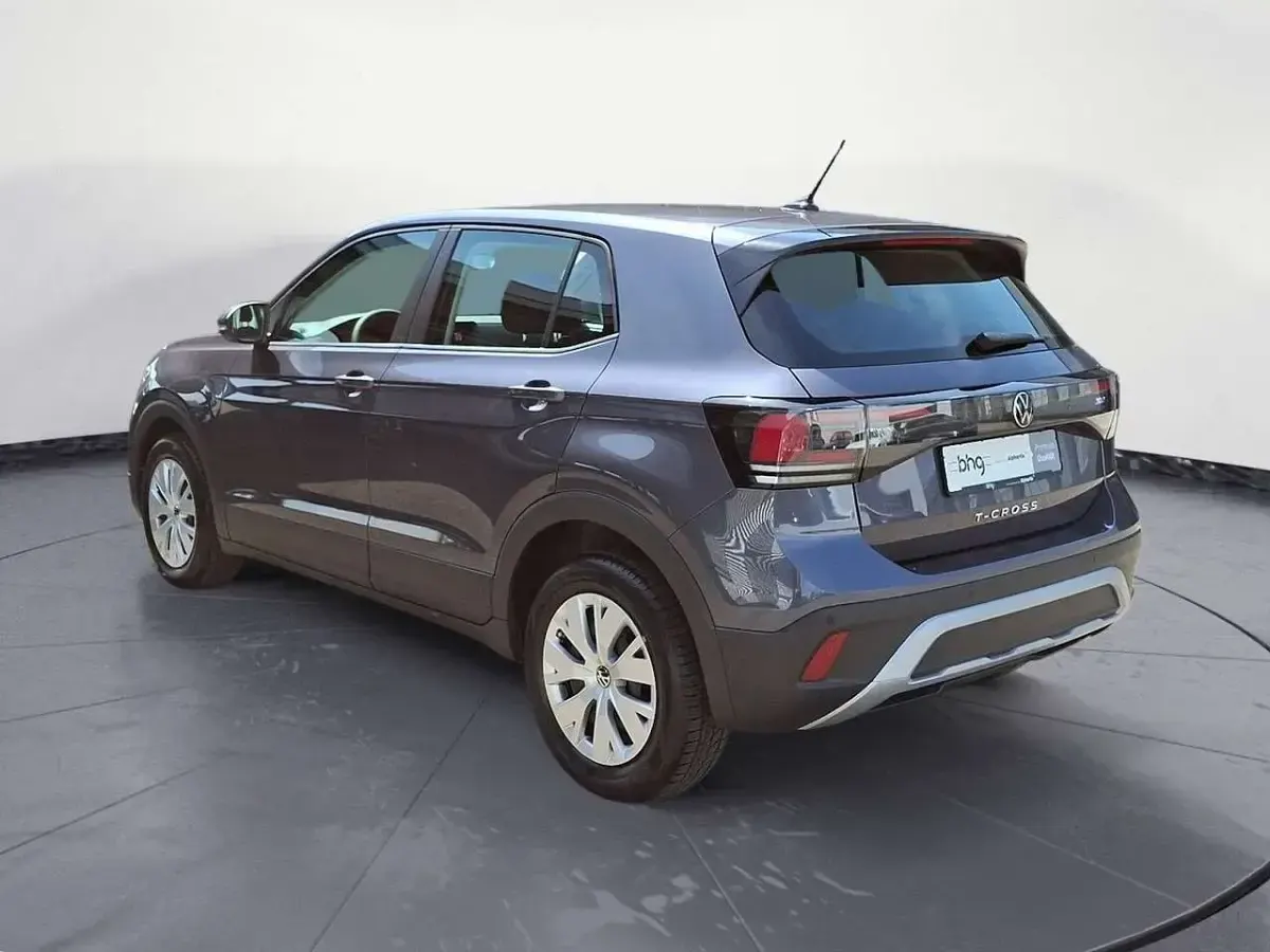 Gebraucht VW T-Cross Basis 95 PS (69 kW) 2025 Grau SUV