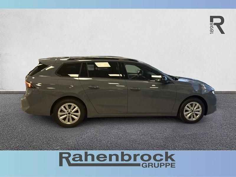 Neu Opel Astra Edition 131 PS (96 kW) 2025 Grau Kombi