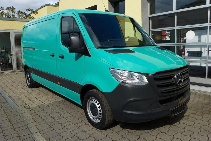 Heathgrün mb 6235 Gebraucht 2021 Mercedes Sprinter Van | 24.890 € (Superpreis) - Bild 1/4
