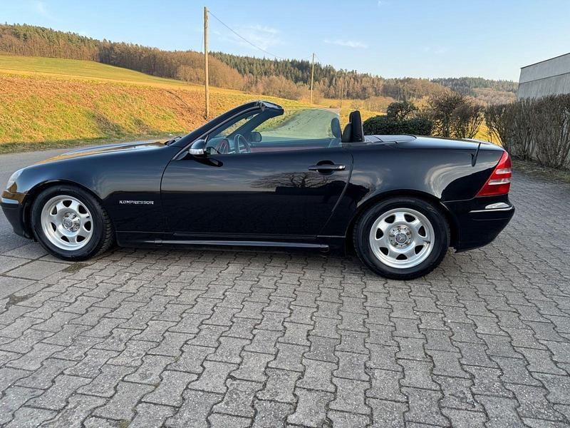 Schwarz Gebraucht 2001 Mercedes SLK200 Cabrio | 2.900 € (Superpreis) - Bild 1/4