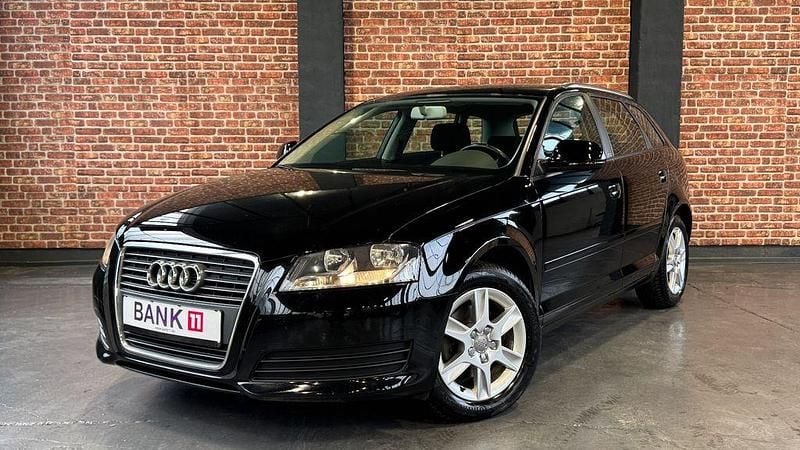Gebraucht Audi A3 Attraction 125 PS (91 kW) 2010 Schwarz Kleinwagen