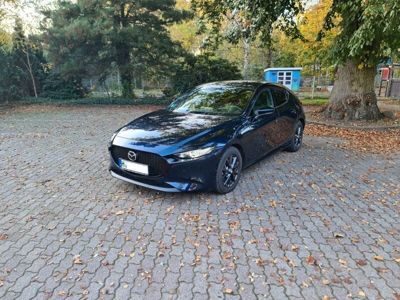 Blau Gebraucht 2021 Mazda 3 Selection Limousine | 18.850 € (Superpreis) - Bild 1/4
